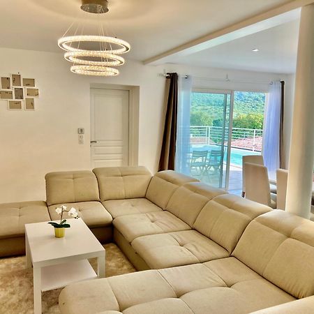Chambres & Suites Villa Architecte Saint-Paul-et-Valmalle 外观 照片