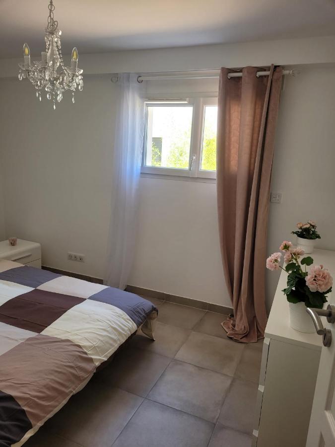 Chambres & Suites Villa Architecte Saint-Paul-et-Valmalle 外观 照片