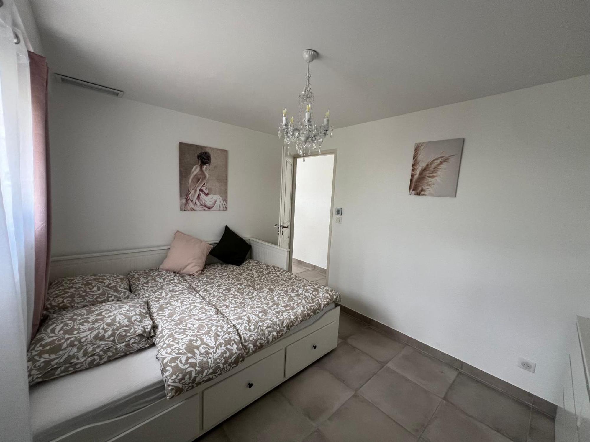 Chambres & Suites Villa Architecte Saint-Paul-et-Valmalle 外观 照片